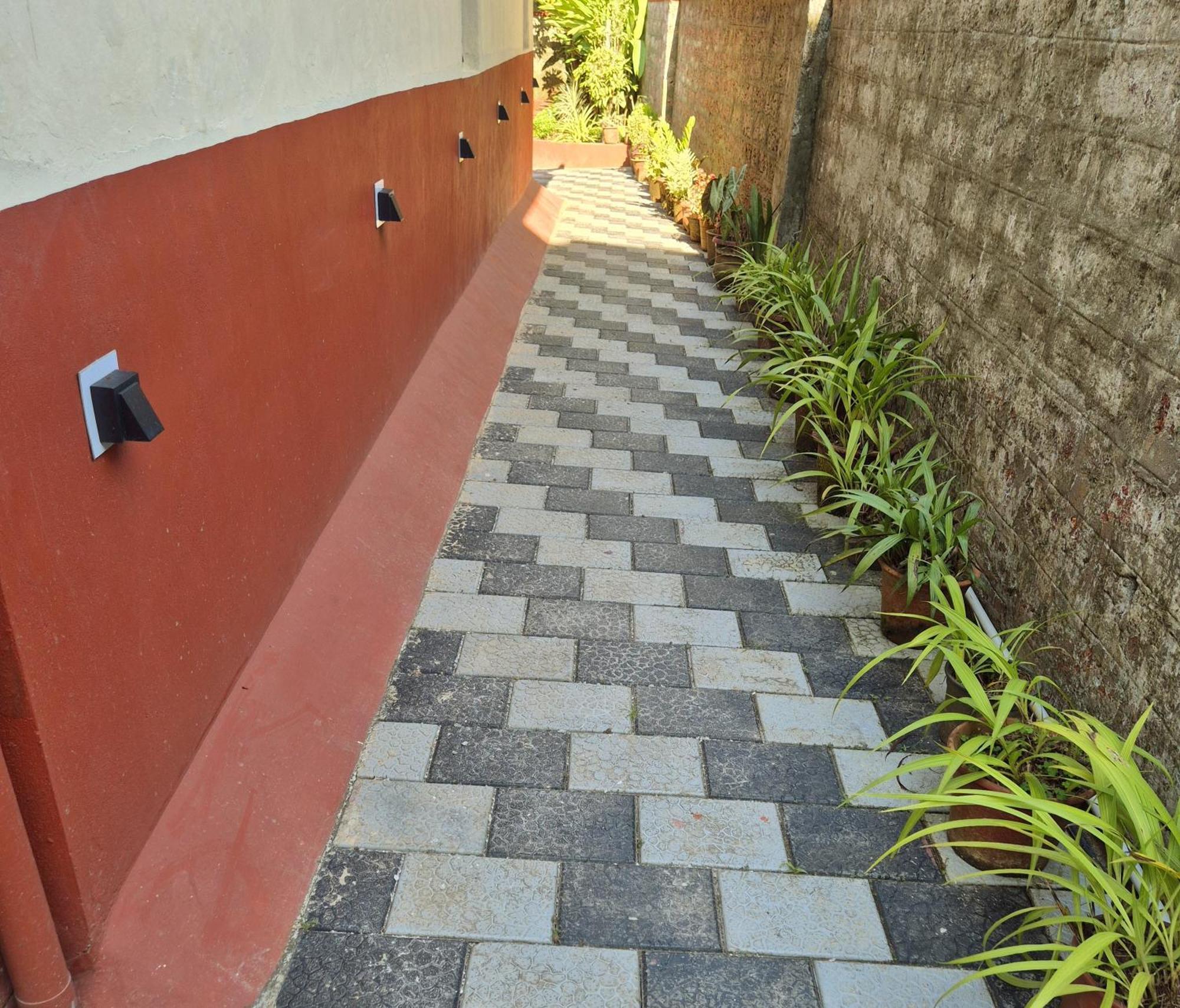 Sunny Smiles Homestay Mangaluru Zewnętrze zdjęcie